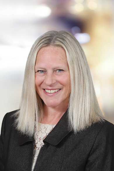 Portrait of Gina Frampton, Home Marketing Consultant.